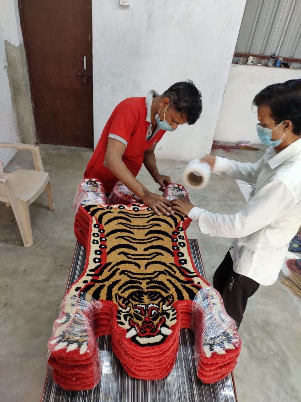 Tibetan Tiger Red Sam Tufted Woolen Tibetan Rug - Red Sam Color