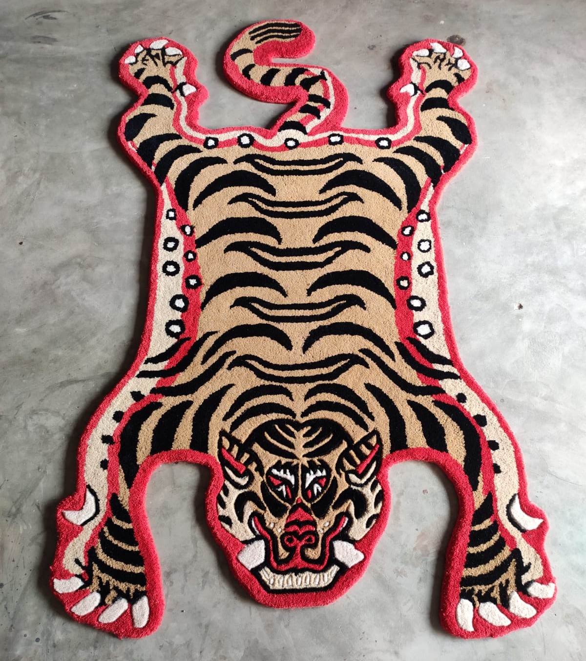 Tibetan Tiger Red Sam Tufted Woolen Tibetan Rug - Red Sam Color