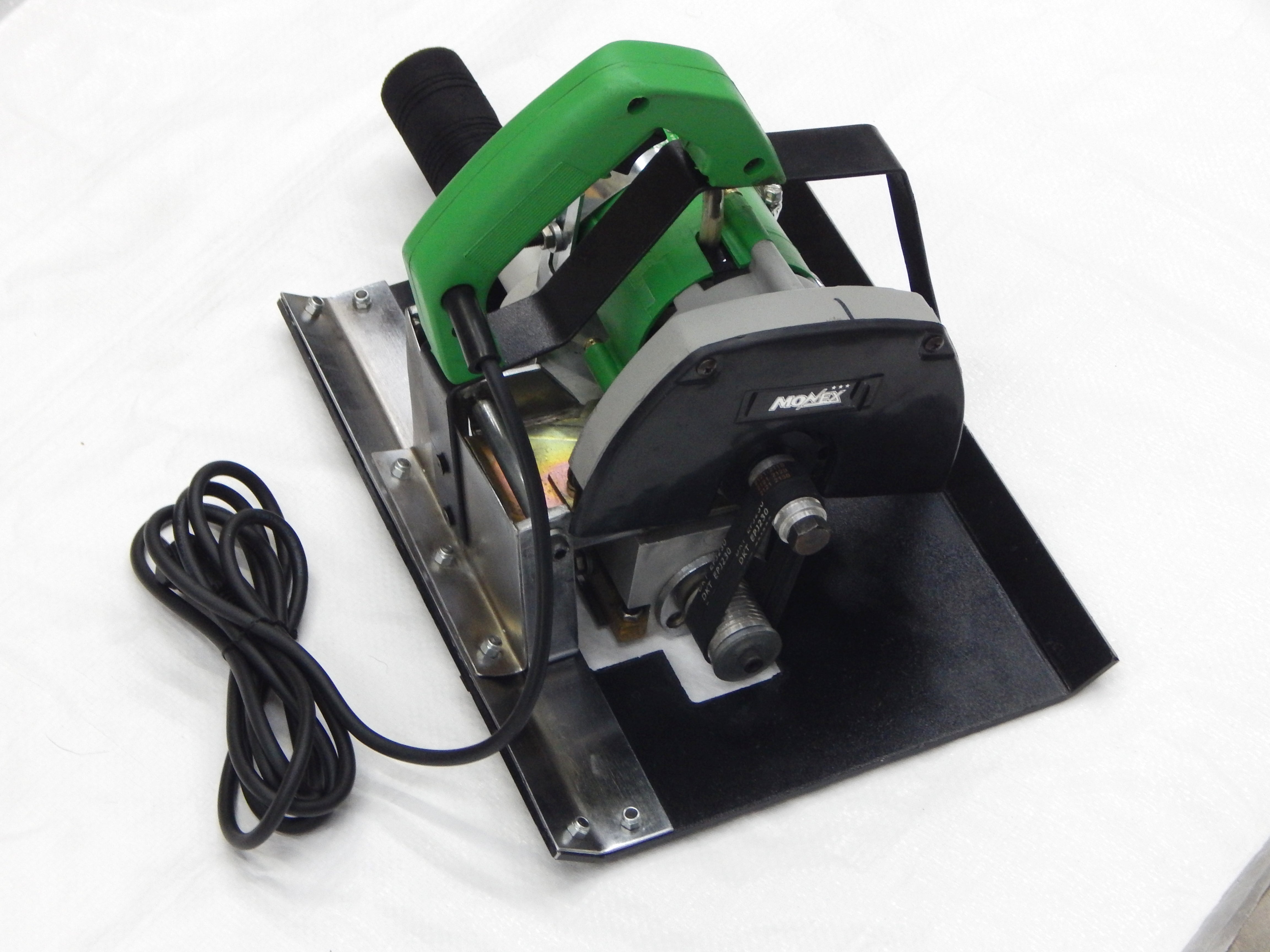 Shearing Machine for Carpets and Rugs Perfect for Pile Height Smoother (NKSM01)